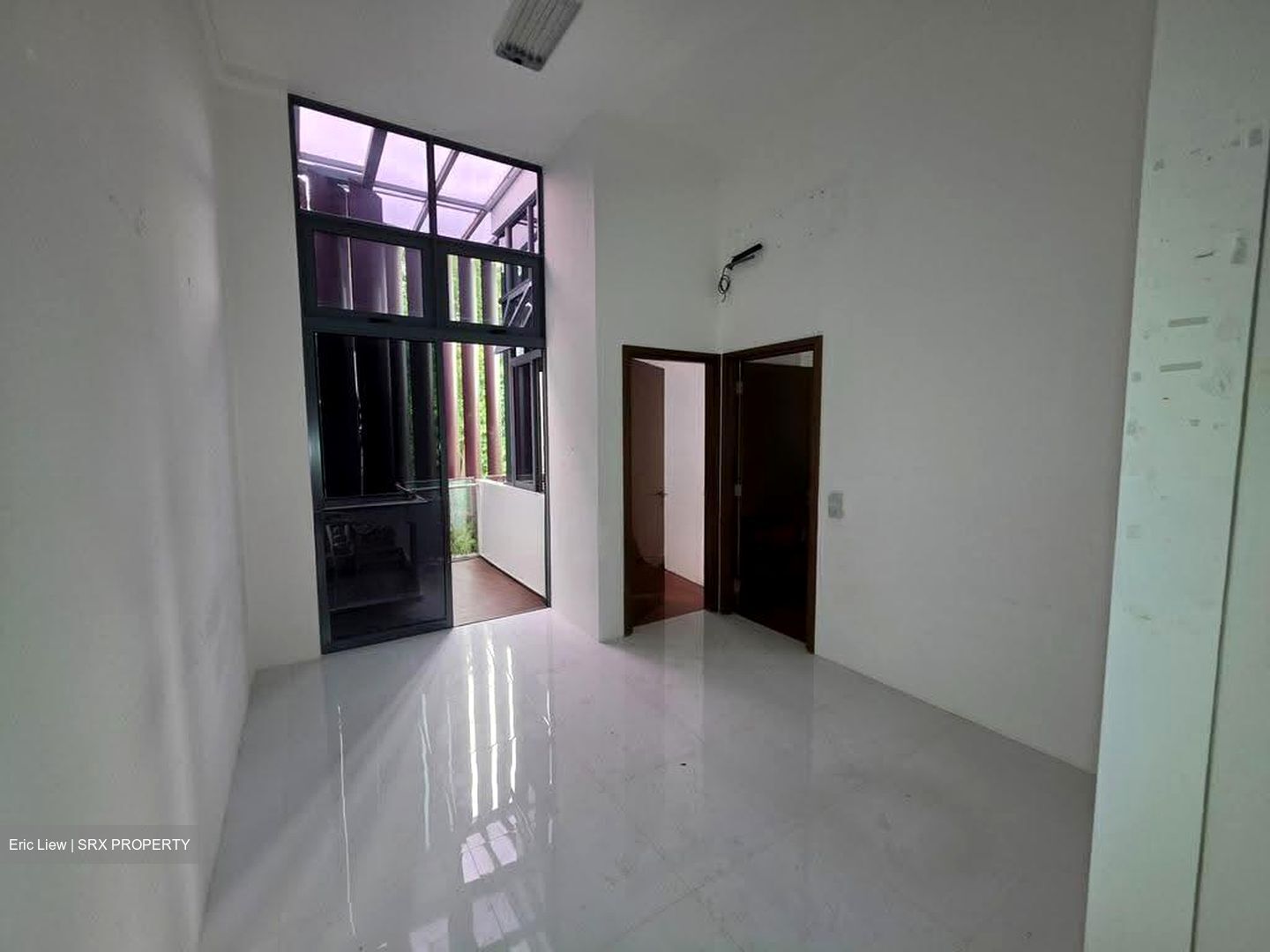 The MKZ (D9), Apartment #637774221